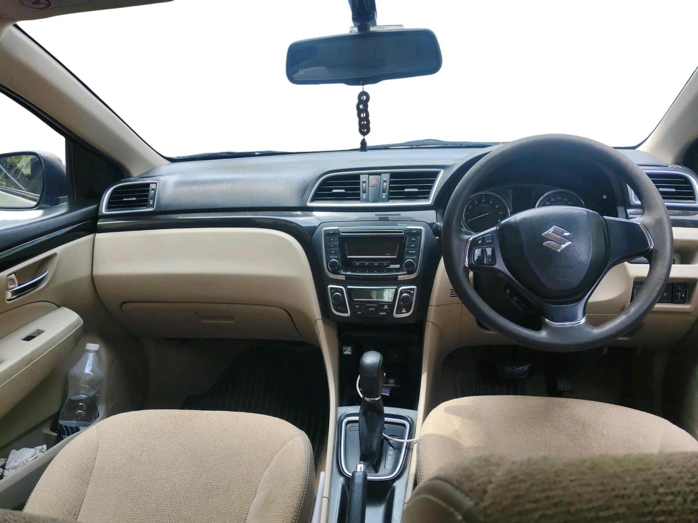 2016 Maruti Ciaz VXI+AT, CNG, Automatic, 1,52,453 km, interior