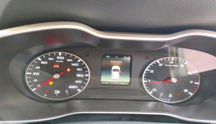 2024 MG ASTOR Sprint 1.5 MT (Ivory), Petrol, Manual, 9,867 km, interior