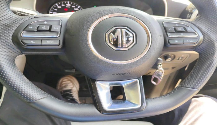 2024 MG ASTOR Sprint 1.5 MT (Ivory), Petrol, Manual, 9,867 km, interior