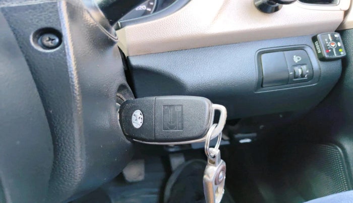 2016 Hyundai Elite i20 MAGNA 1.2, CNG, Manual, 1,34,966 km, interior