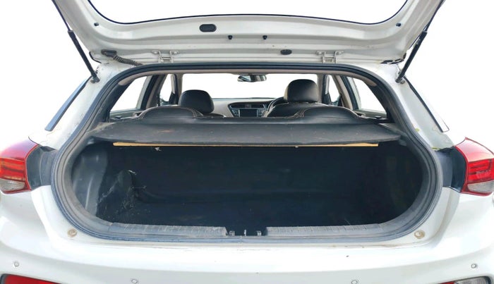 2020 Hyundai Elite i20 SPORTZ PLUS 1.2, Petrol, Manual, 1,38,796 km, exterior