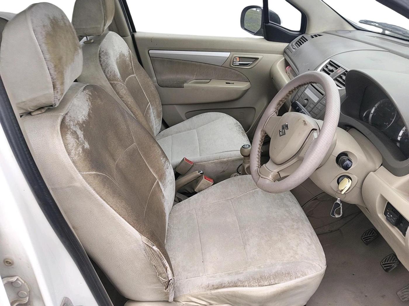 2013 Maruti Ertiga VXI, CNG, Manual, 1,03,817 km, interior
