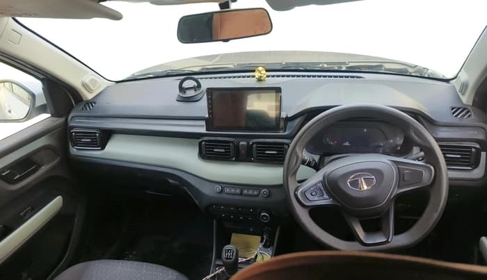 2023 Tata PUNCH ADVENTURE MT, Petrol, Manual, 15,990 km, interior