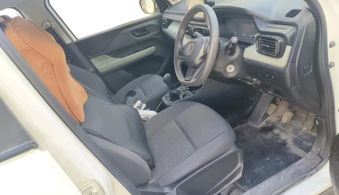 2023 Tata PUNCH ADVENTURE MT, Petrol, Manual, 15,990 km, interior