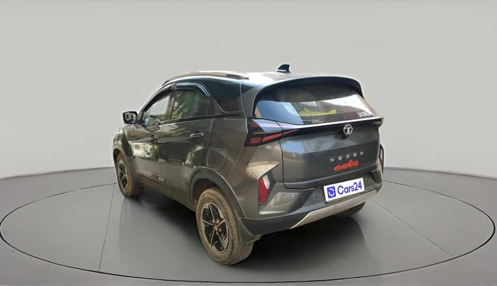 2023 Tata NEXON FEARLESS + SUNROOF AMT DUAL TONE 1.5 DIESEL, Diesel, Automatic, 37,608 km, exterior
