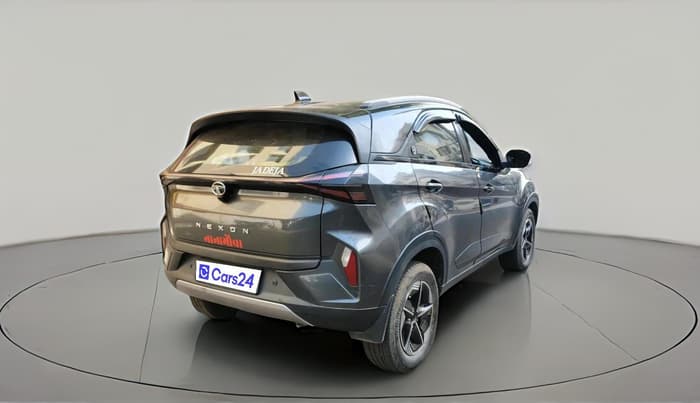 2023 Tata NEXON FEARLESS + SUNROOF AMT DUAL TONE 1.5 DIESEL, Diesel, Automatic, 37,608 km, exterior