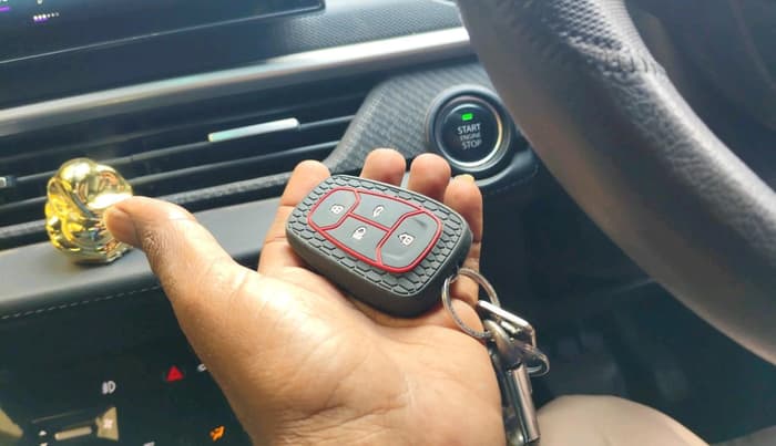 2023 Tata NEXON FEARLESS + SUNROOF AMT DUAL TONE 1.5 DIESEL, Diesel, Automatic, 37,608 km, interior