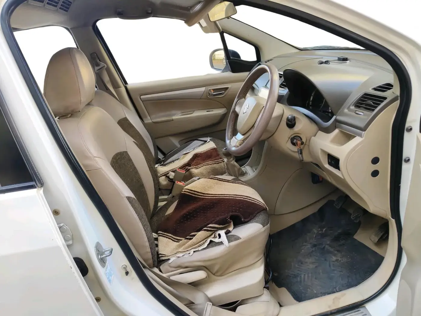 2015 Maruti Ertiga VXI, CNG, Manual, 1,02,109 km, interior