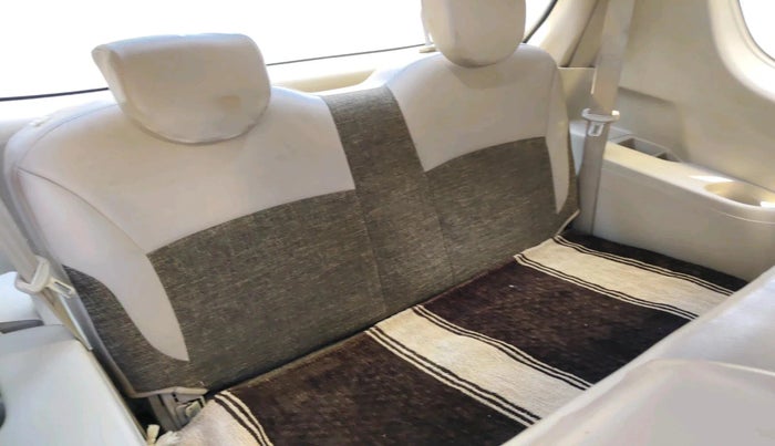 2015 Maruti Ertiga VXI, CNG, Manual, 1,02,109 km, interior