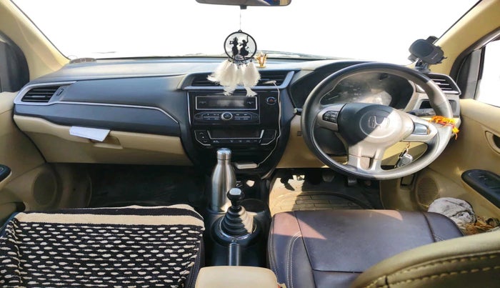 2016 Honda Amaze 1.2L I-VTEC S, CNG, Manual, 99,124 km, interior