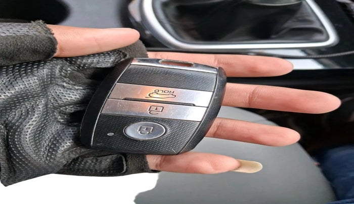 2019 KIA SELTOS HTK PLUS 1.5, Petrol, Manual, 13,140 km, interior