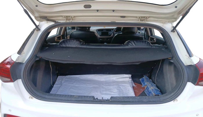 2018 Hyundai Elite i20 ASTA 1.4 CRDI, Diesel, Manual, 1,25,000 km, exterior