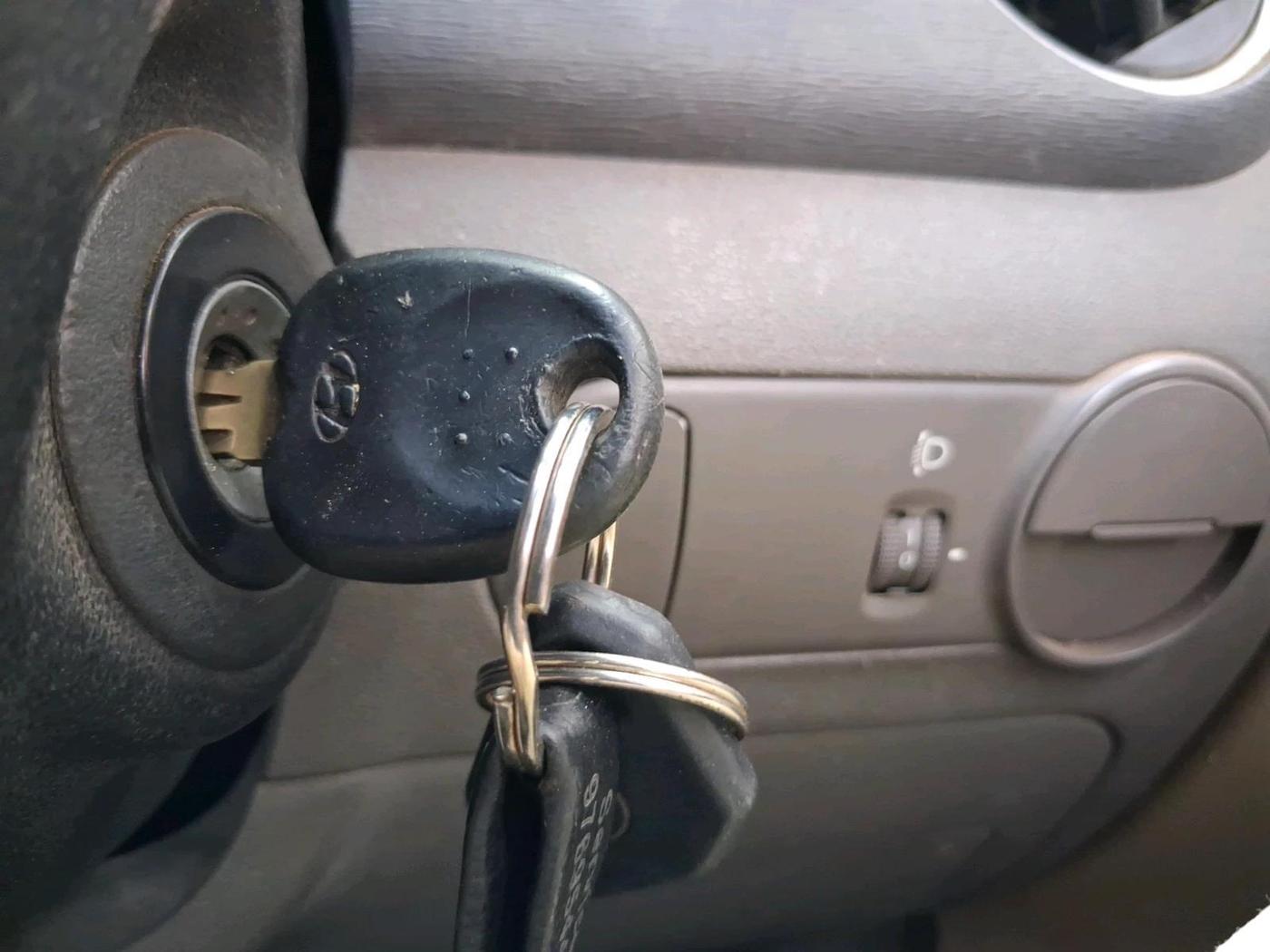 2011 Hyundai i10 ERA 1.1, Petrol, Manual, 1,28,664 km, interior
