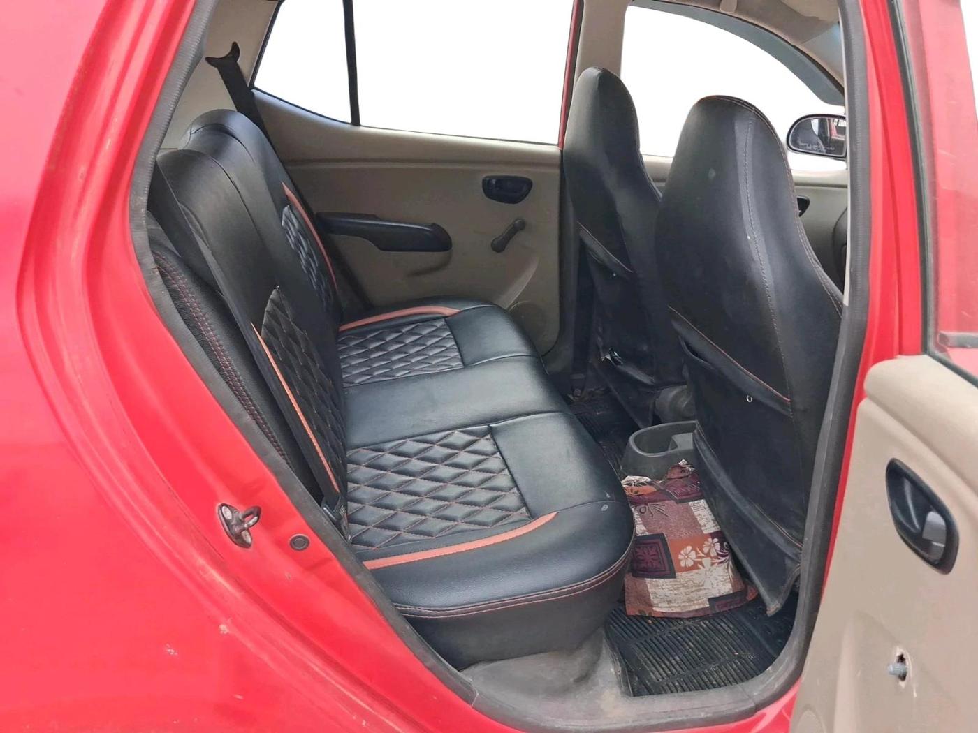 2011 Hyundai i10 ERA 1.1, Petrol, Manual, 1,28,664 km, interior