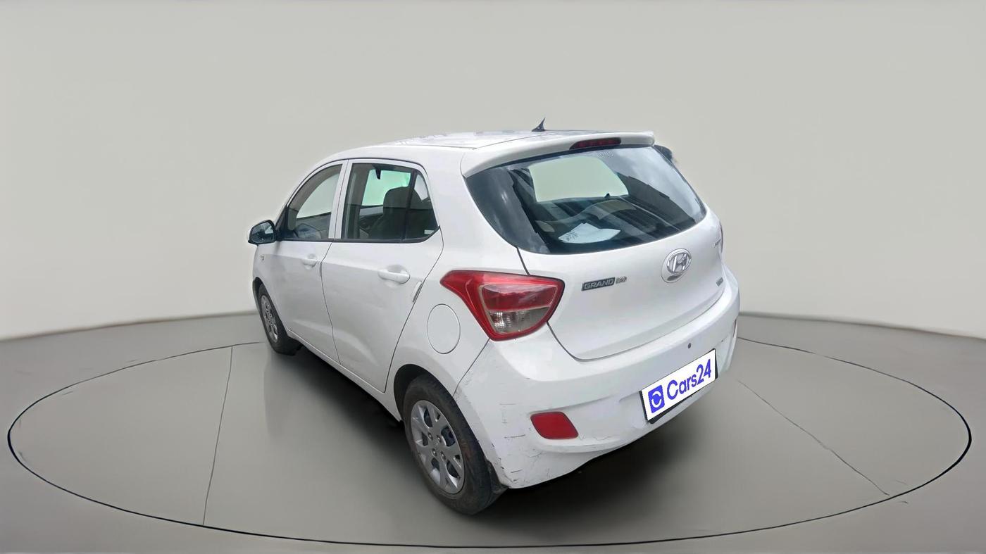 2015 Hyundai Grand i10 MAGNA 1.2 KAPPA VTVT, Petrol, Manual, 1,01,877 km, exterior