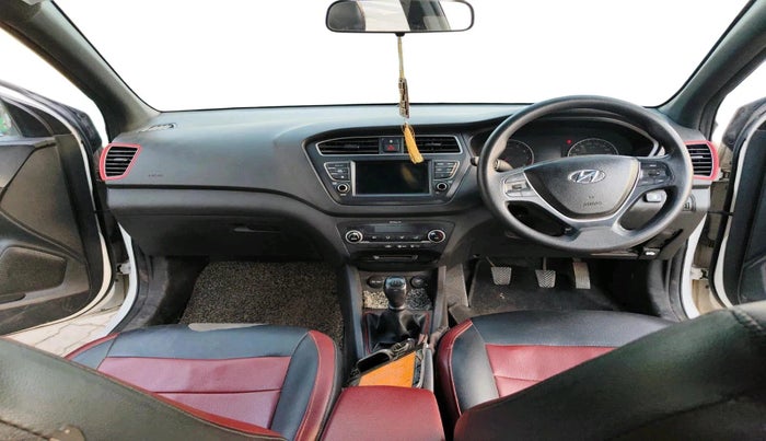 2018 Hyundai Elite i20 ASTA 1.2 DUAL TONE, CNG, Manual, 1,21,042 km, interior