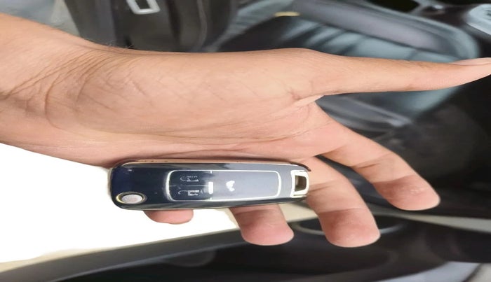 2012 Chevrolet Cruze LTZ AT, Diesel, Automatic, 1,05,002 km, interior