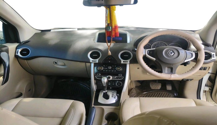 2012 Renault Koleos 4x4 AT, Diesel, Automatic, 1,28,991 km, interior