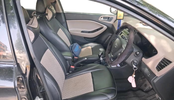 2017 Hyundai Elite i20 SPORTZ 1.4 CRDI, Diesel, Manual, 1,12,986 km, interior