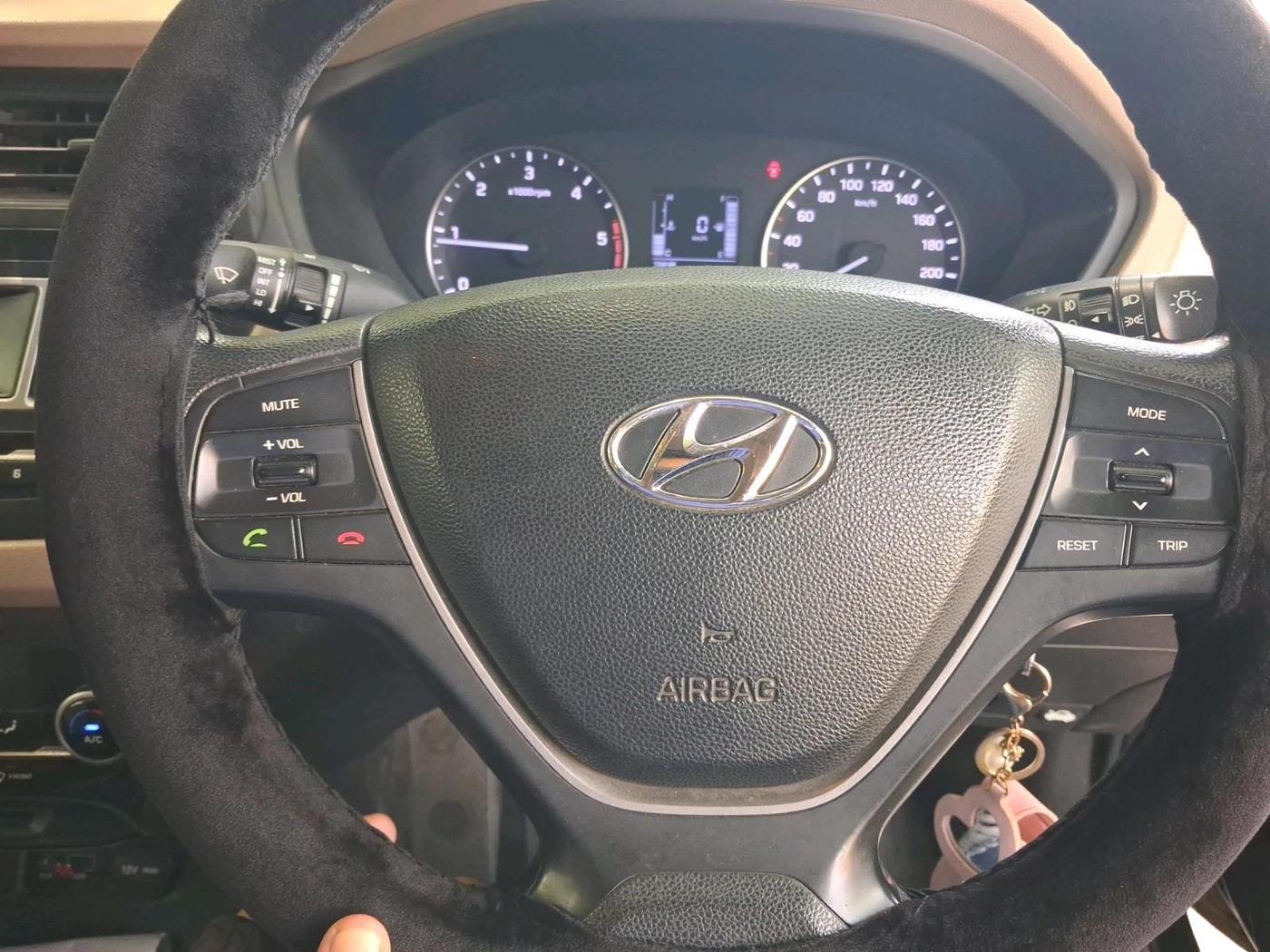 2017 Hyundai Elite i20 SPORTZ 1.4 CRDI, Diesel, Manual, 1,12,986 km, interior