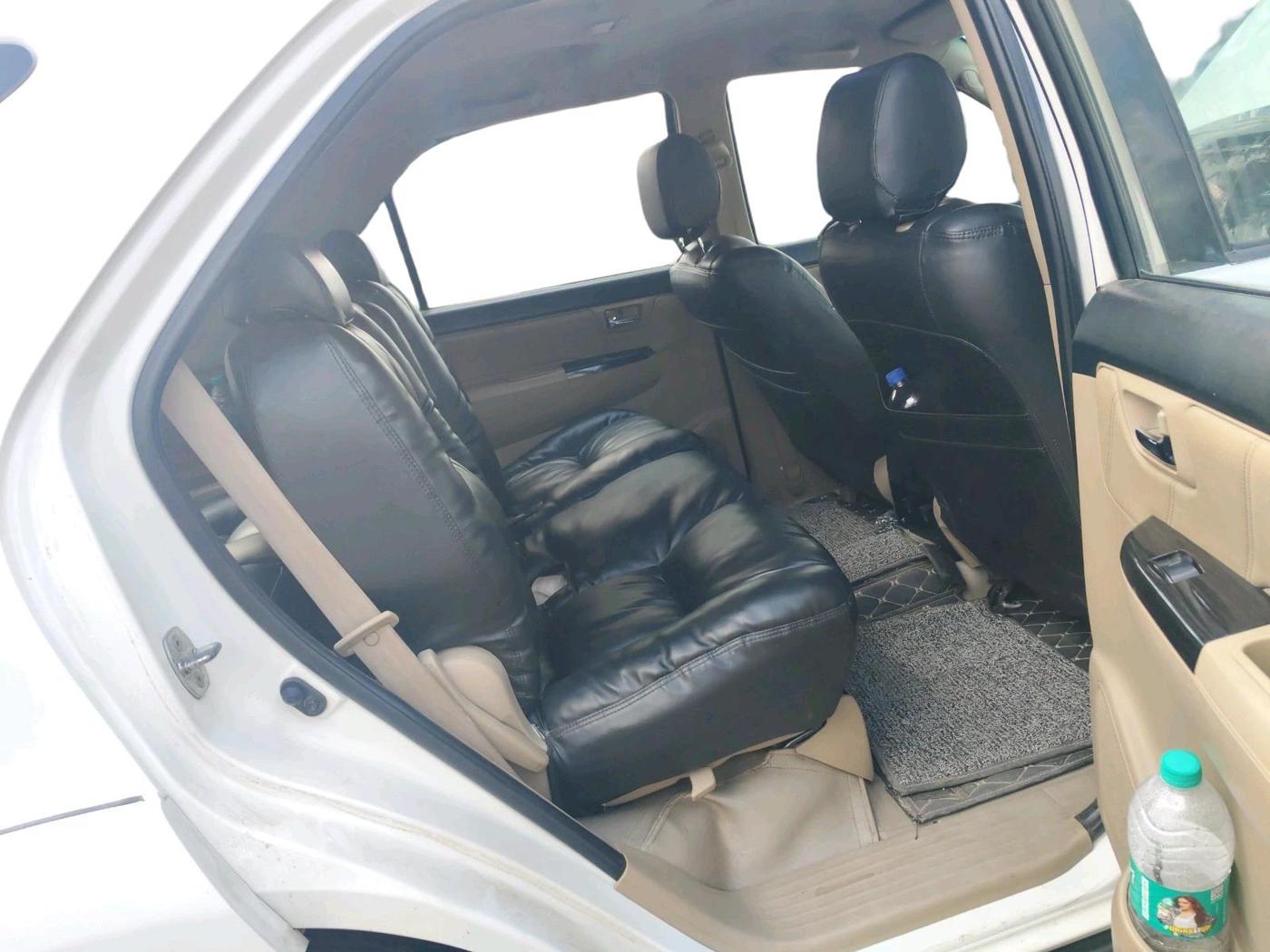2015 Toyota Fortuner 3.0 4X2 AT, Diesel, Automatic, 82,869 km, interior