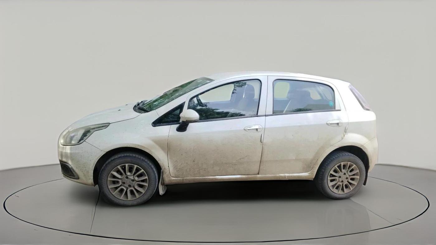 2016 Fiat Punto EVO EMOTION 1.3 MULTIJET, Diesel, Manual, 1,17,702 km, exterior