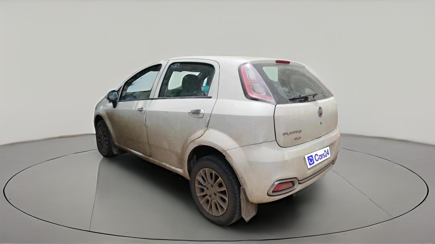 2016 Fiat Punto EVO EMOTION 1.3 MULTIJET, Diesel, Manual, 1,17,702 km, exterior