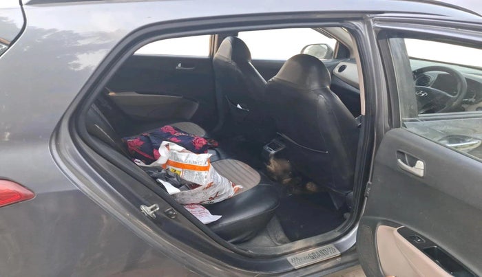 2014 Hyundai Grand i10 SPORTZ 1.2 KAPPA VTVT, CNG, Manual, 1,01,771 km, interior