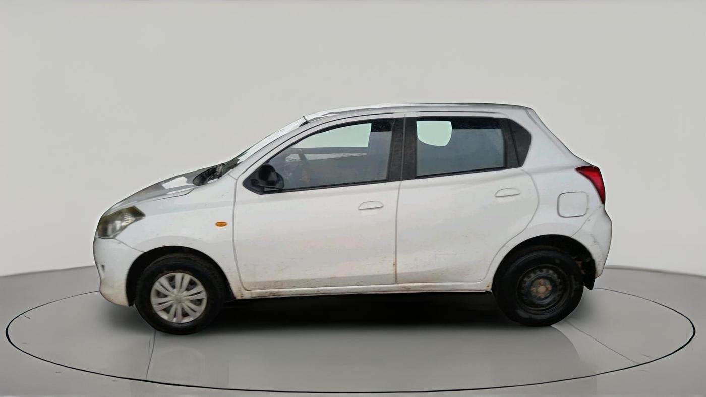 2016 Datsun Go Plus T, CNG, Manual, 1,32,870 km, exterior