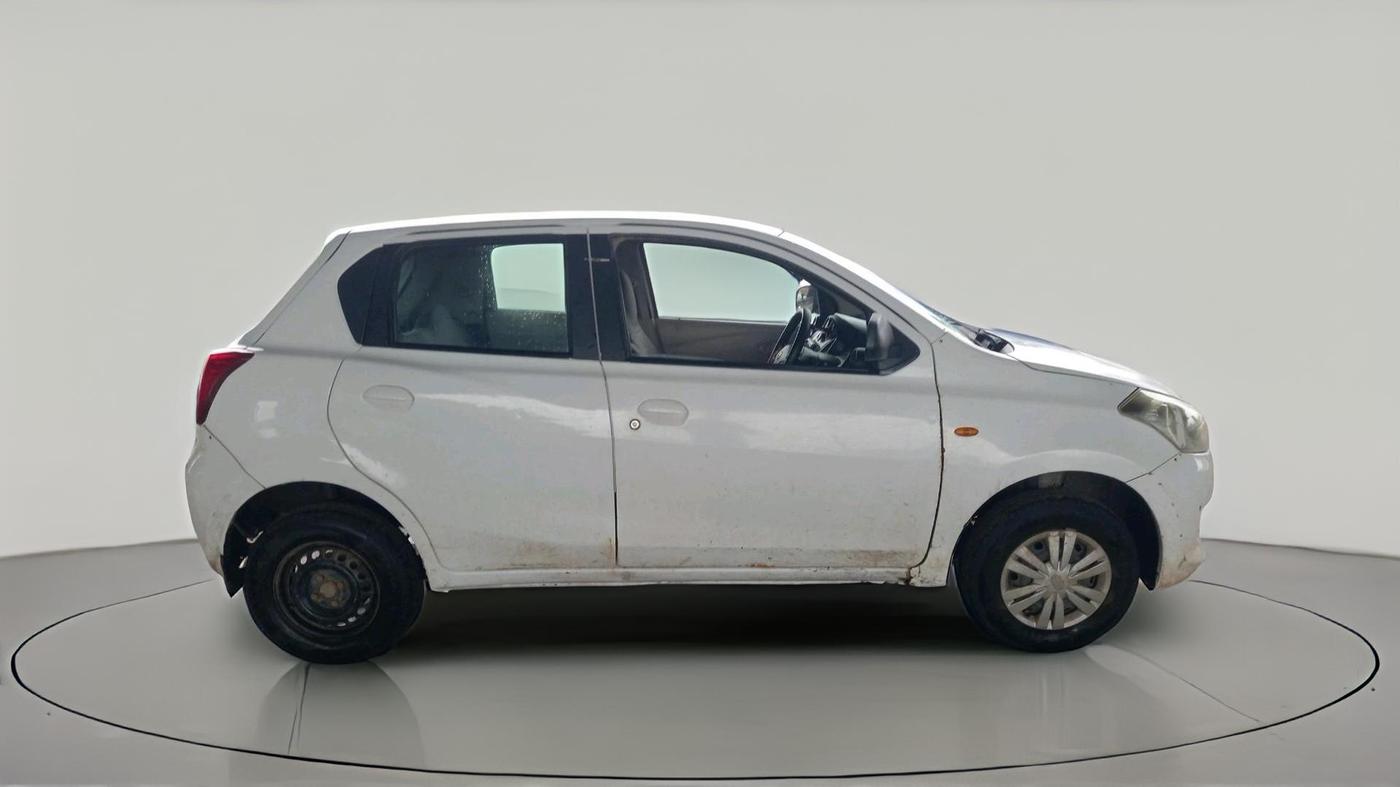 2016 Datsun Go Plus T, CNG, Manual, 1,32,870 km, exterior