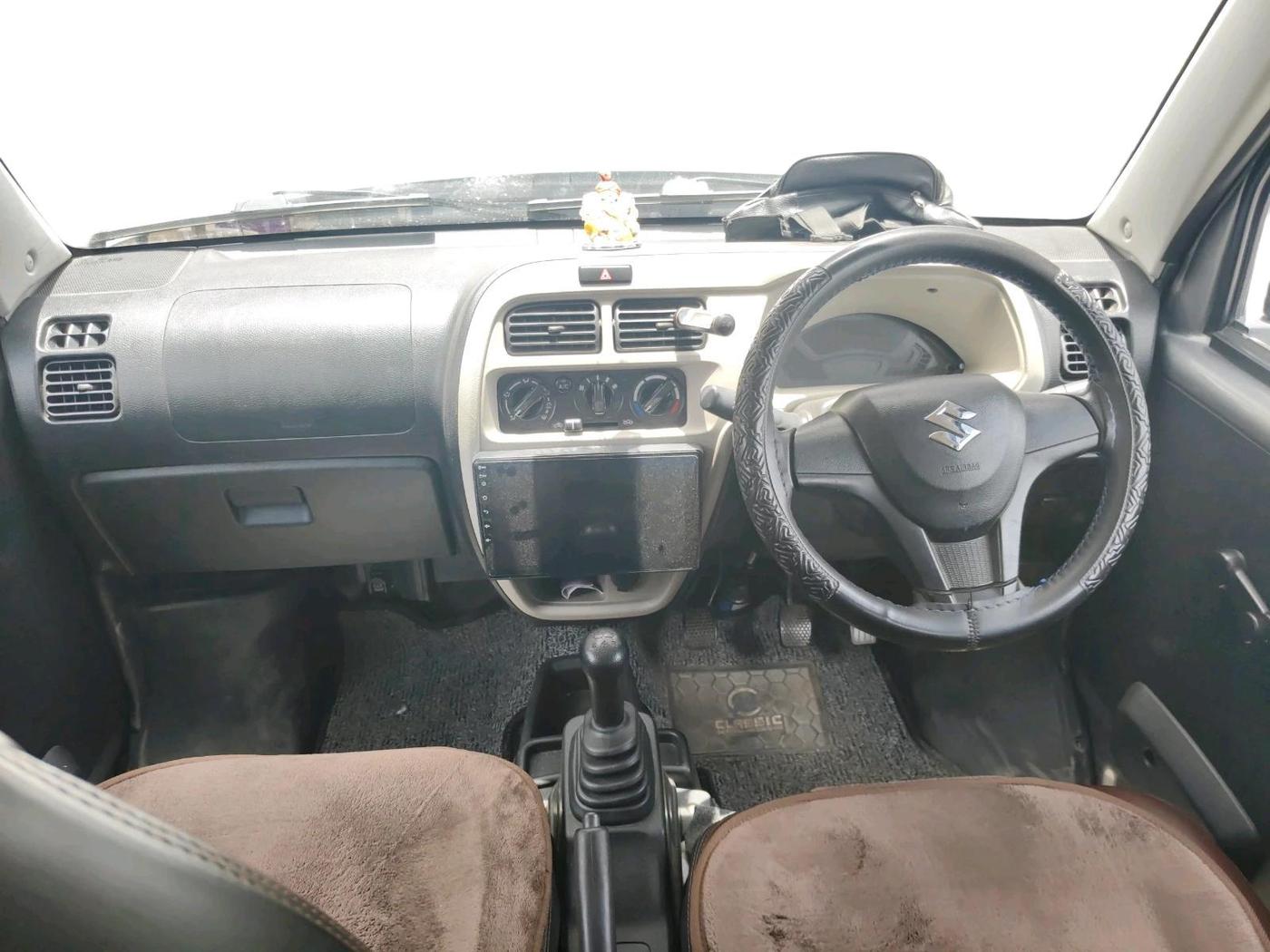 2025 Maruti Eeco 5 STR AC CNG, CNG, Manual, 28,171 km, interior