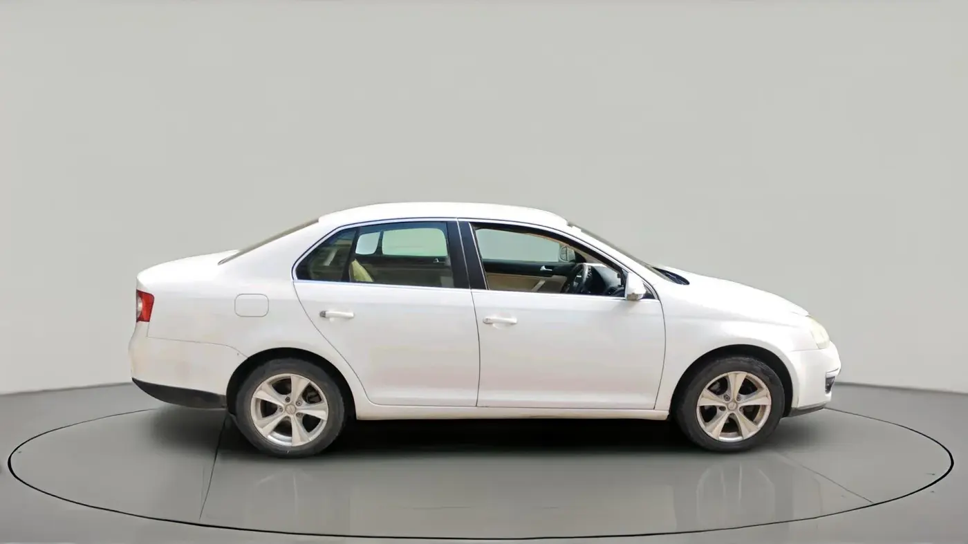 2010 Volkswagen Jetta COMFORTLINE 1.9 TDI AT, Diesel, Automatic, 1,61,434 km, exterior