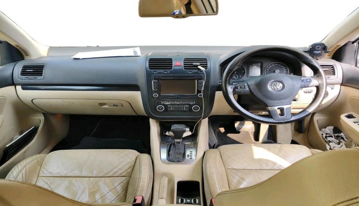 2010 Volkswagen Jetta COMFORTLINE 1.9 TDI AT, Diesel, Automatic, 1,61,434 km, interior