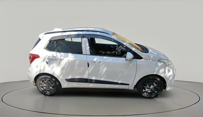 2017 Hyundai Grand i10 SPORTZ (O) 1.2 KAPPA VTVT, CNG, Manual, 86,661 km, exterior