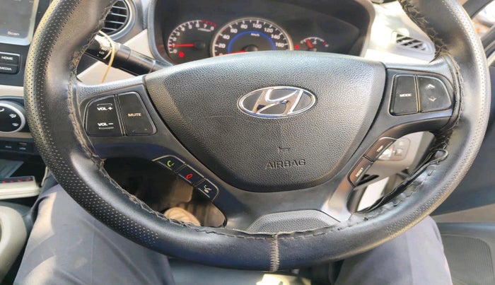 2017 Hyundai Grand i10 SPORTZ (O) 1.2 KAPPA VTVT, CNG, Manual, 86,661 km, interior