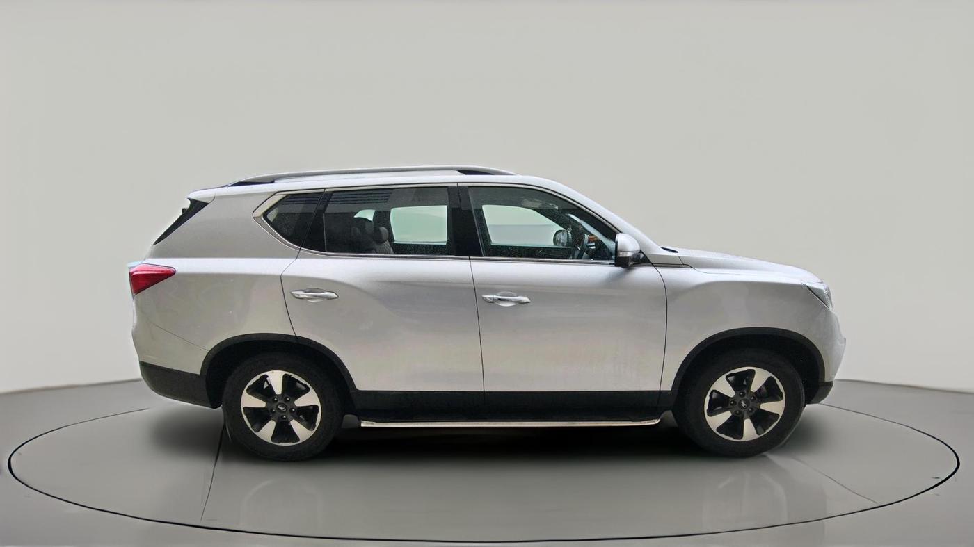 2019 Mahindra ALTURAS G4 4WD AT, Diesel, Automatic, 23,500 km, exterior