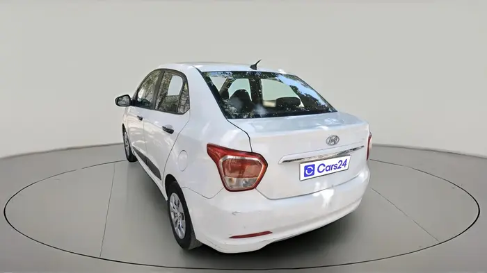 2016 Hyundai Xcent BASE 1.2, CNG, Manual, 1,97,461 km, exterior