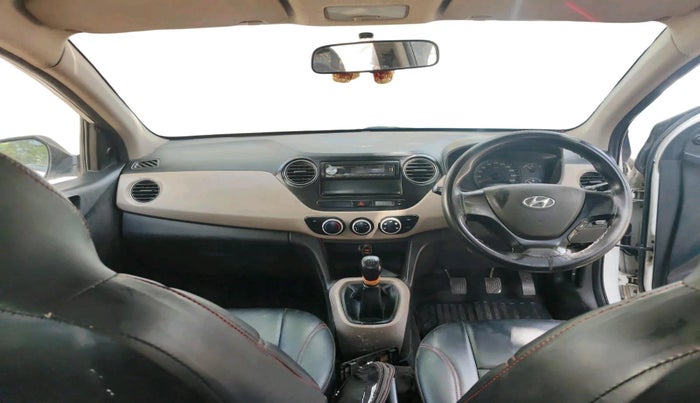 2016 Hyundai Xcent BASE 1.2, CNG, Manual, 1,97,461 km, interior