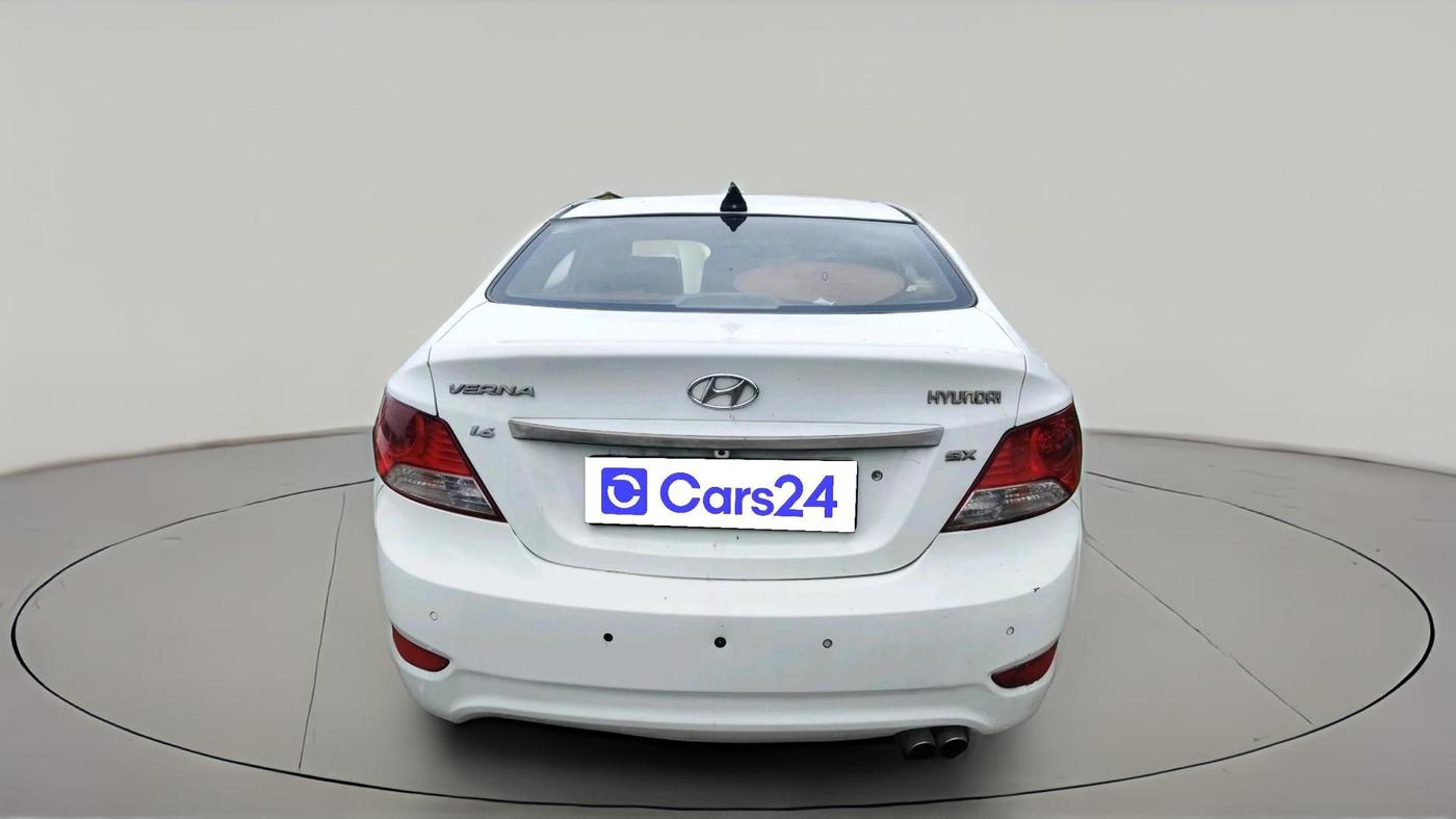 2012 Hyundai Verna FLUIDIC 1.6 CRDI SX, Diesel, Manual, 1,21,313 km, exterior