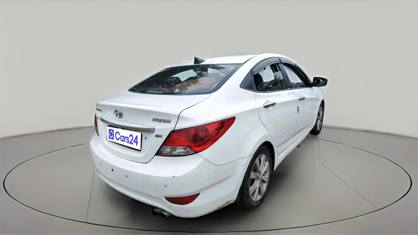 2012 Hyundai Verna FLUIDIC 1.6 CRDI SX, Diesel, Manual, 1,21,313 km, exterior