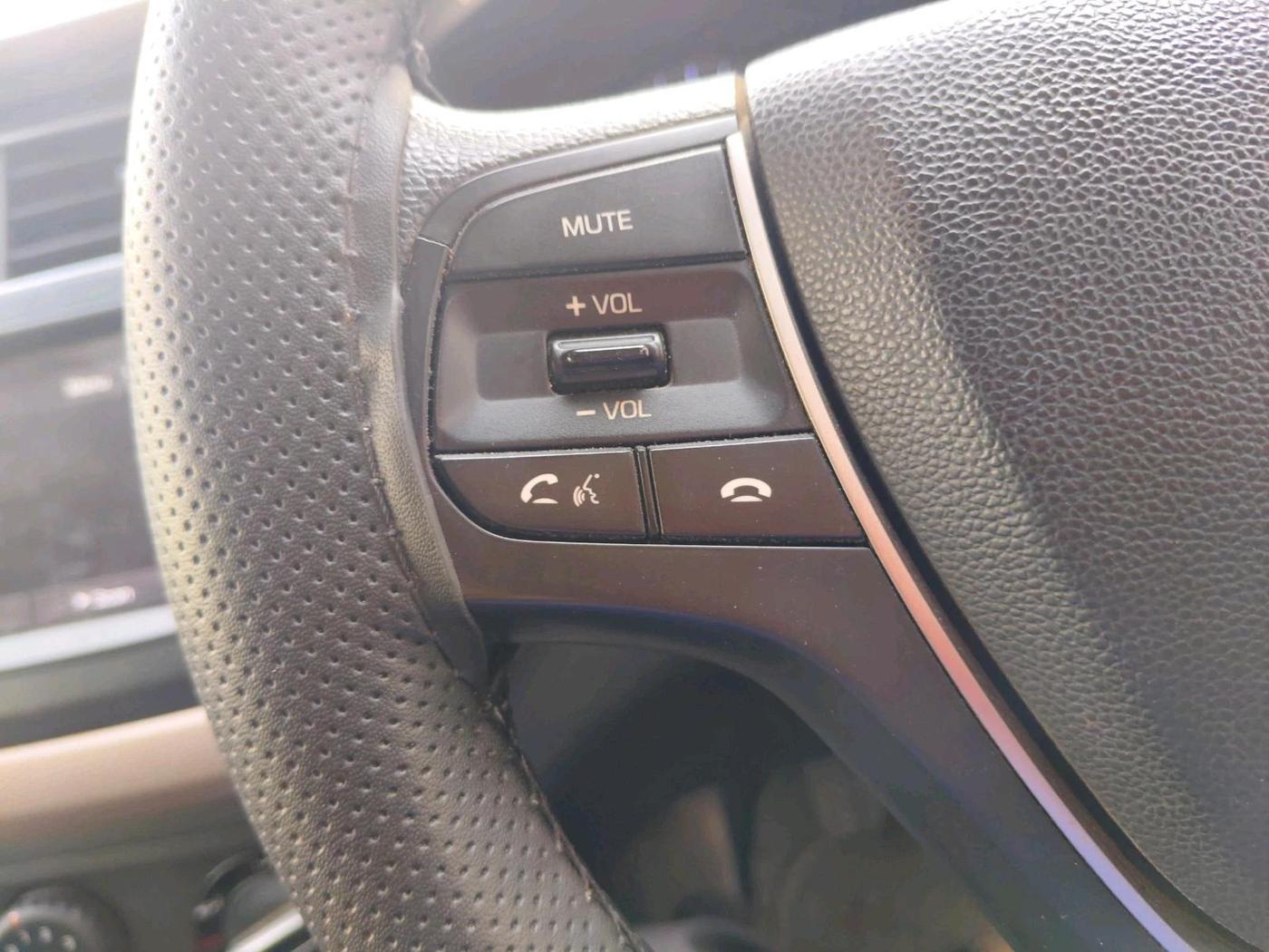 2019 Hyundai Elite i20 SPORTZ PLUS 1.2, Petrol, Manual, 31,793 km, interior