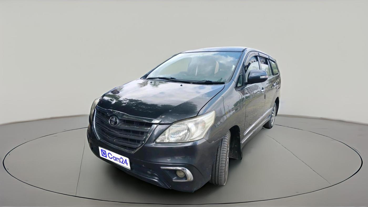 2015 Toyota Innova 2.5 VX 7 STR, Diesel, Manual, 94,867 km, exterior