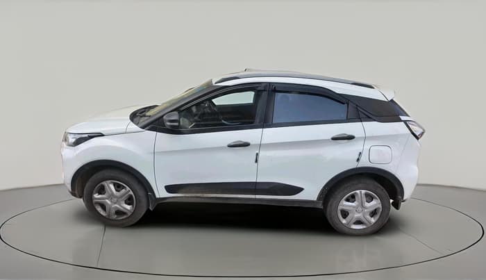 2022 Tata NEXON XM PETROL, CNG, Manual, 94,386 km, exterior