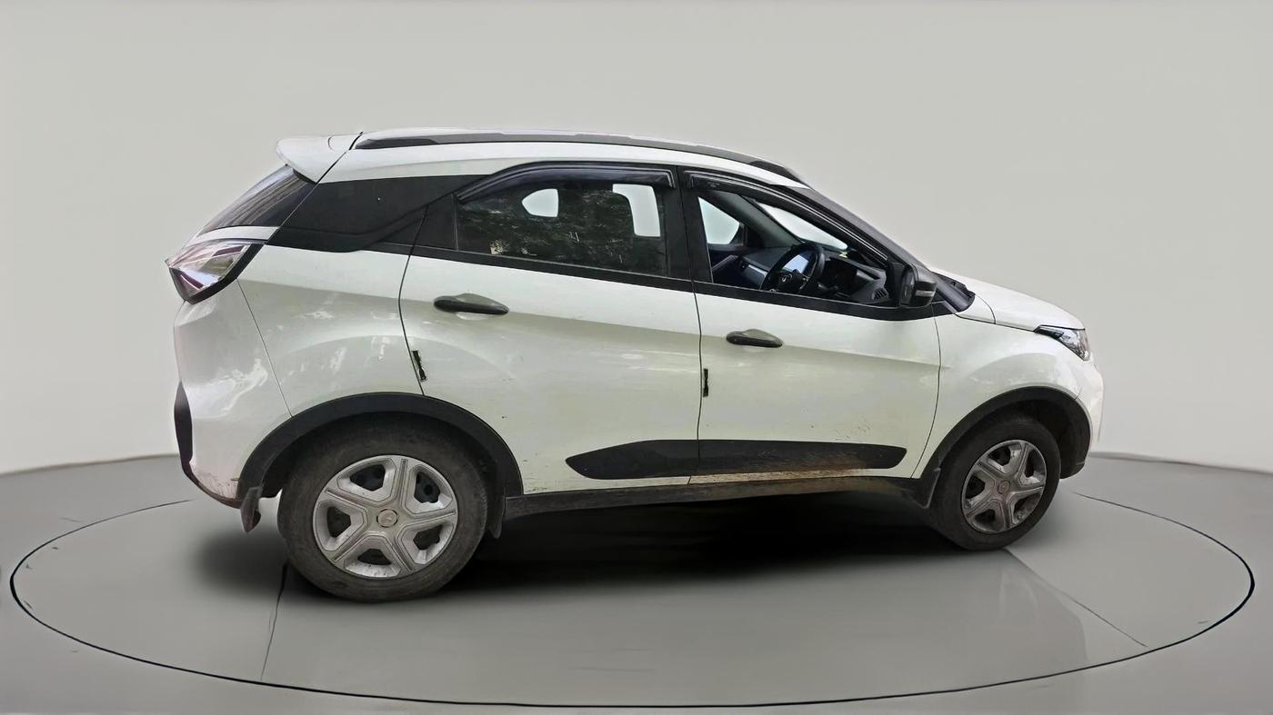 2022 Tata NEXON XM PETROL, CNG, Manual, 94,386 km, exterior