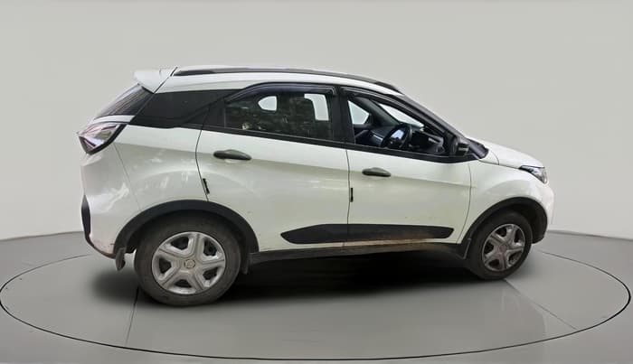 2022 Tata NEXON XM PETROL, CNG, Manual, 94,386 km, exterior