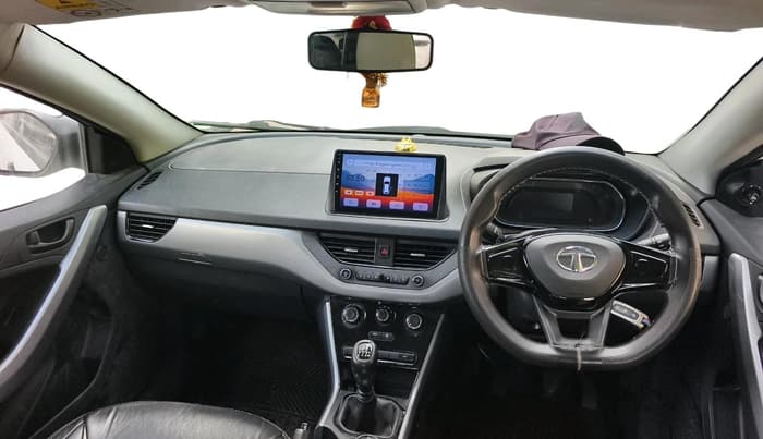 2022 Tata NEXON XM PETROL, CNG, Manual, 94,386 km, interior