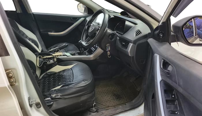 2022 Tata NEXON XM PETROL, CNG, Manual, 94,386 km, interior
