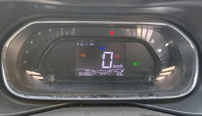 2022 Tata NEXON XM PETROL, CNG, Manual, 94,386 km, interior