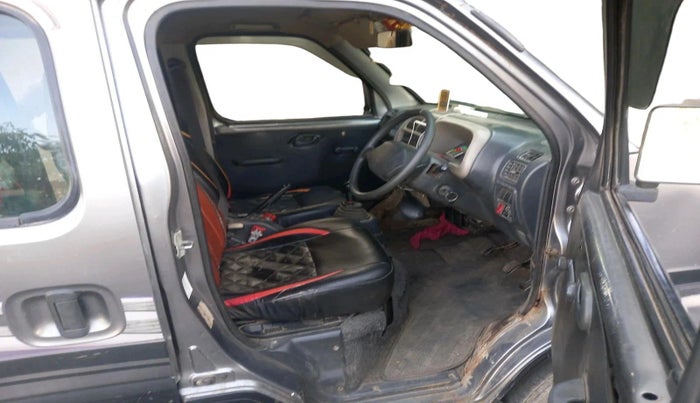 2015 Maruti Eeco 5 STR WITH A/C+HTR, CNG, Manual, 1,27,859 km, interior