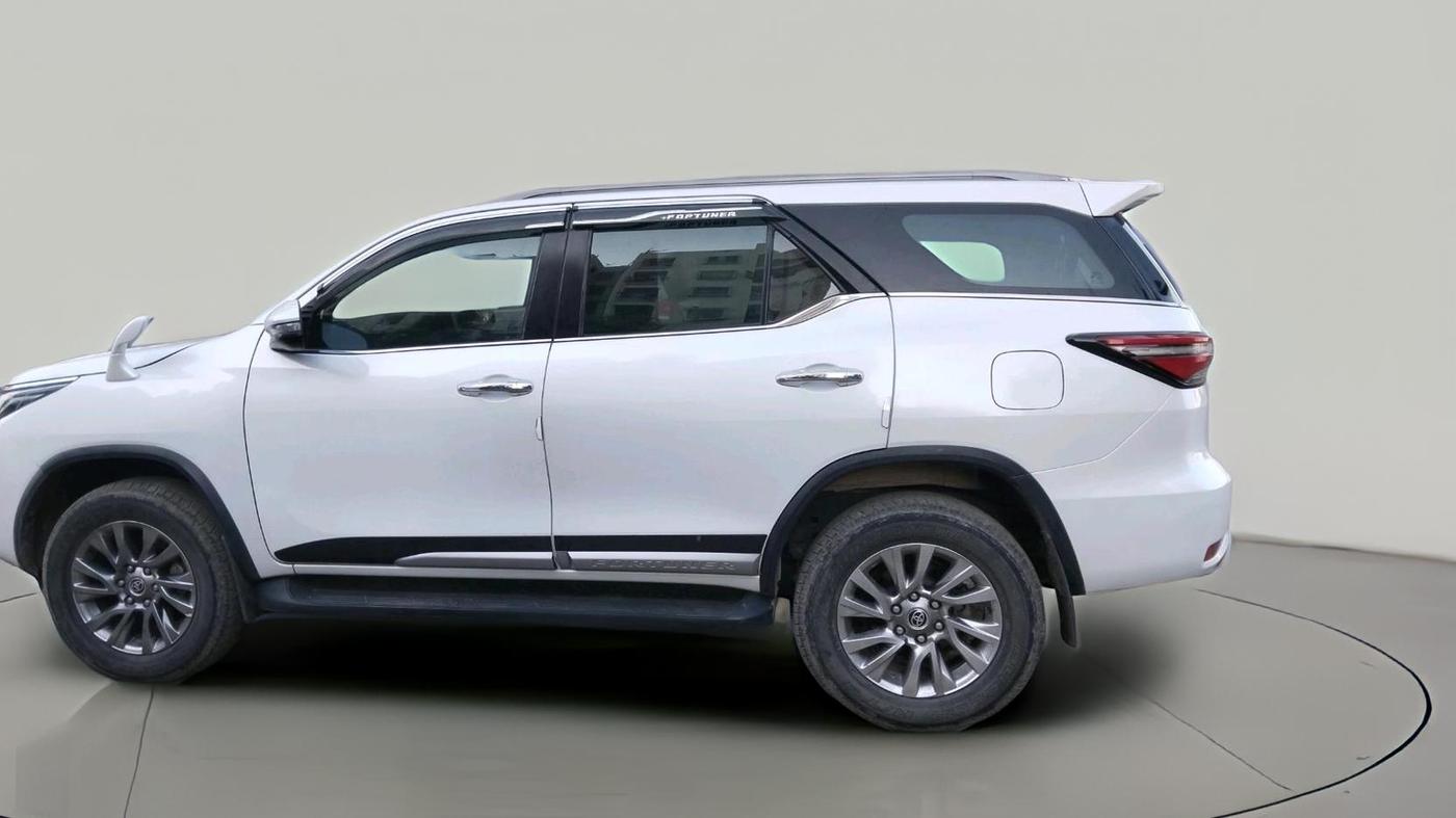 2022 Toyota Fortuner 4X4 AT 2.8 DIESEL, Diesel, Automatic, 51,749 km, exterior